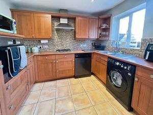 Kitchen- click for photo gallery